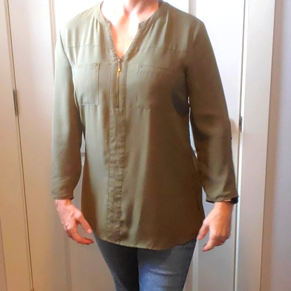 FREE ADD ON - 🫒 Green Blouse